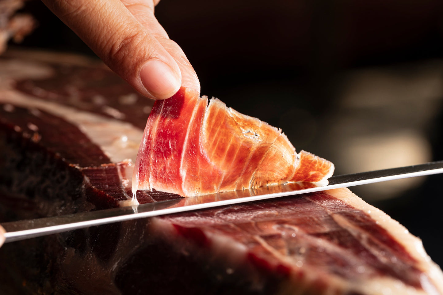 Corte de Jamón o Paleta y envasado al vacío